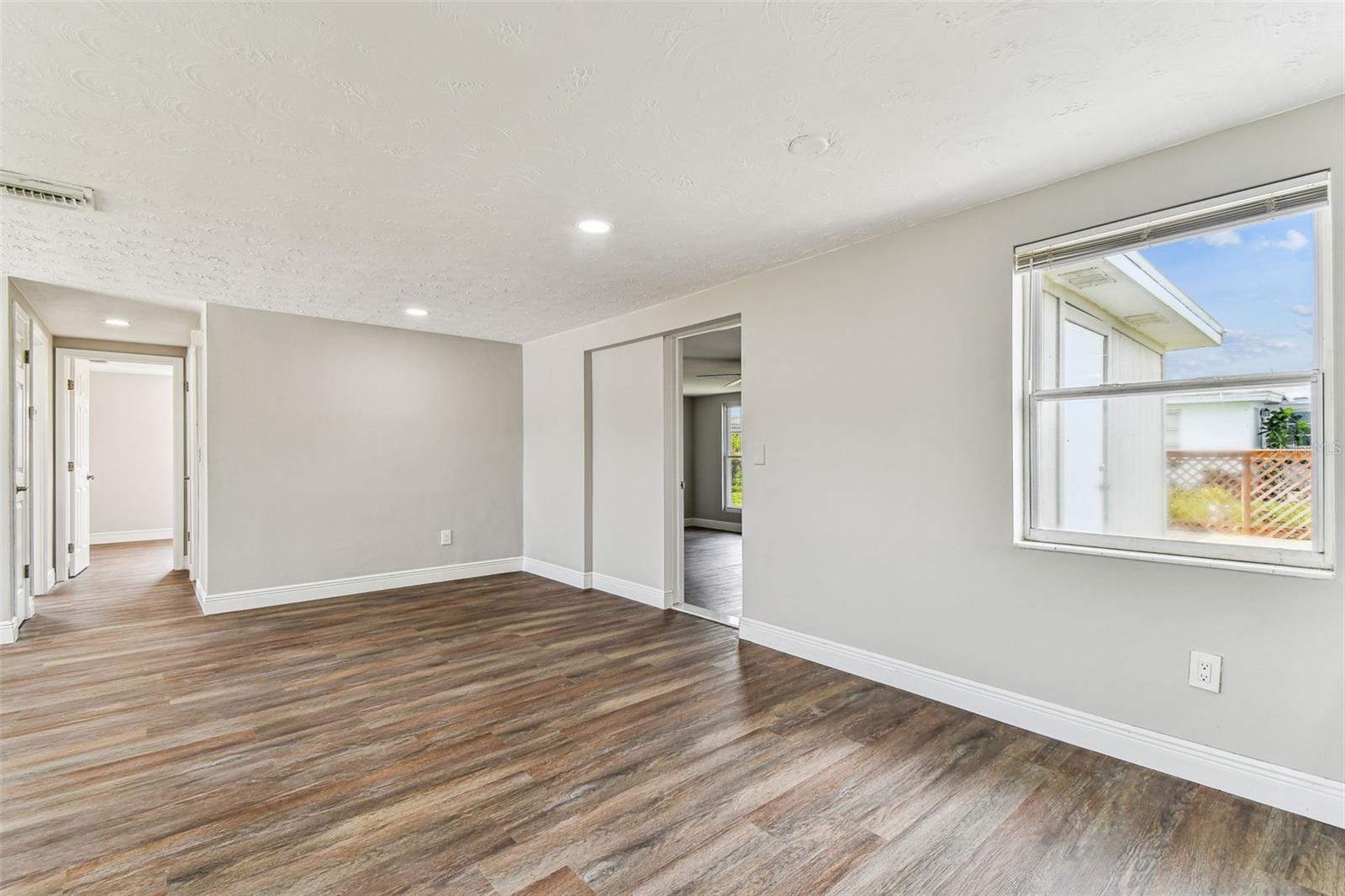 Image 16 of 70 For 3838 Sablewood Drive