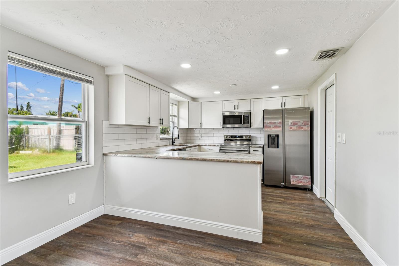 Image 17 of 70 For 3838 Sablewood Drive