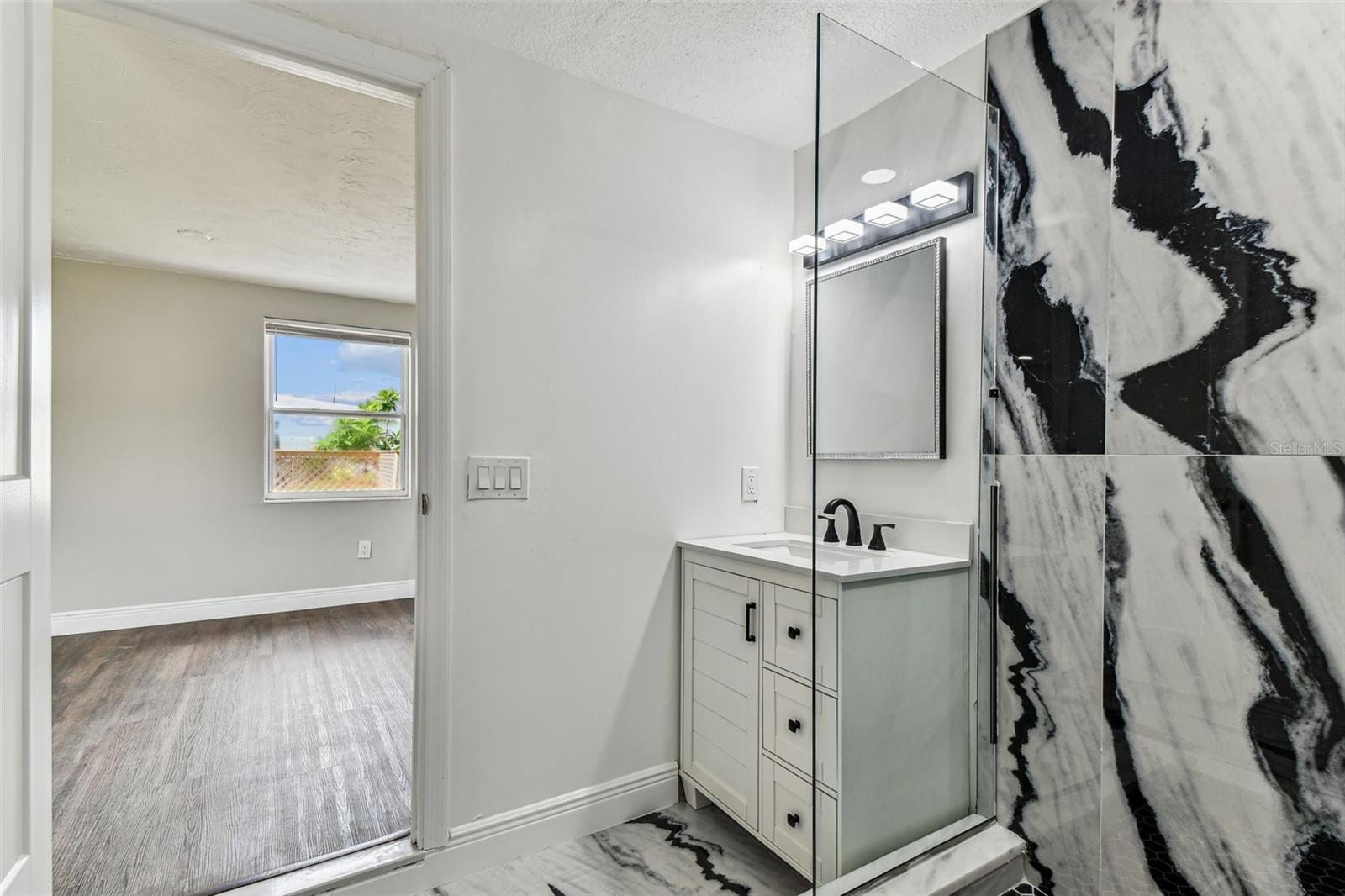 Image 29 of 70 For 3838 Sablewood Drive