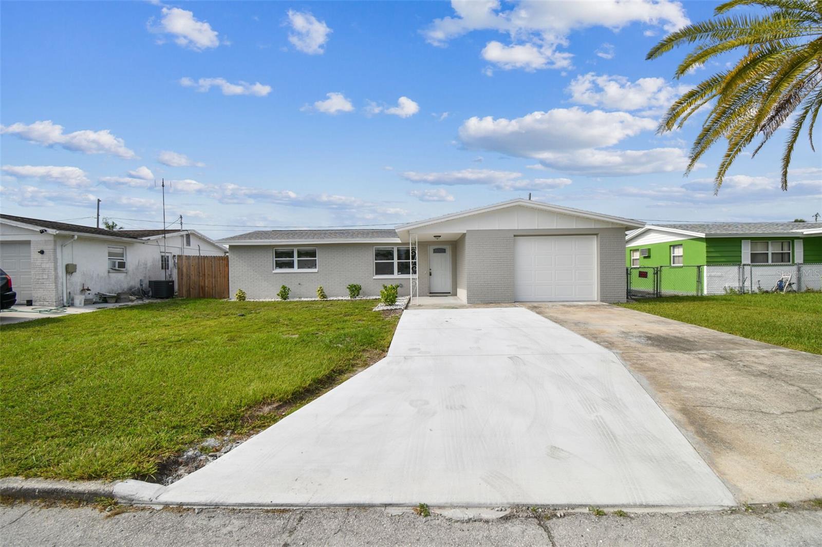 Image 3 of 70 For 3838 Sablewood Drive