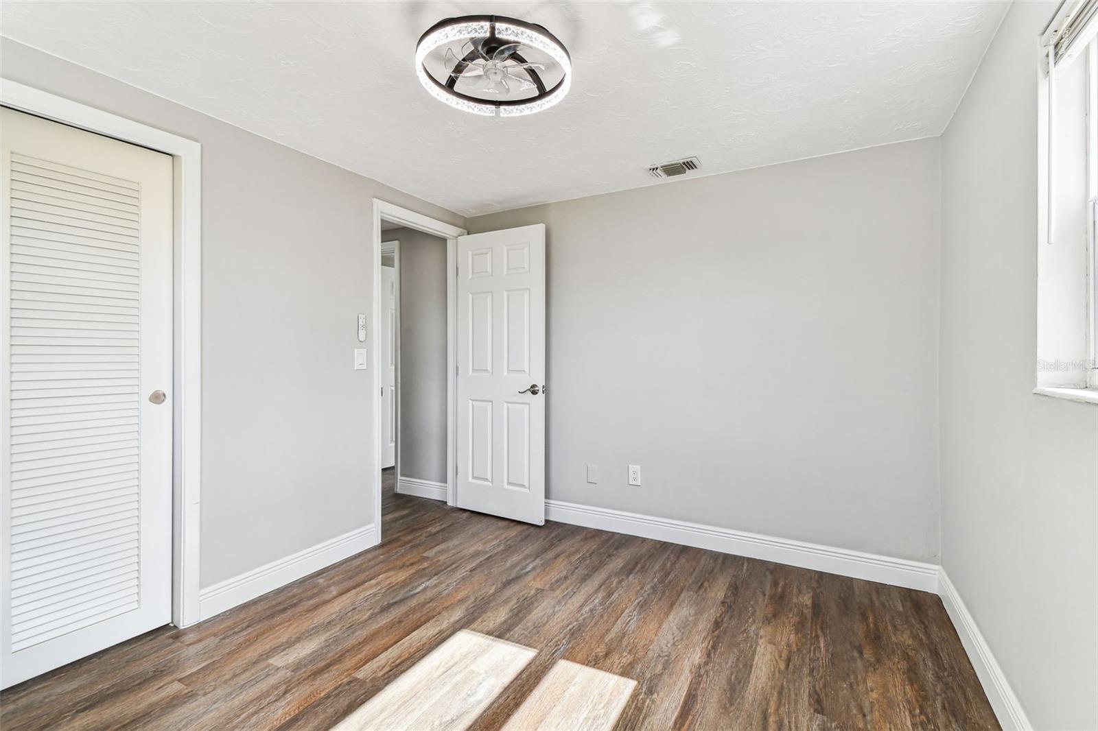 Image 41 of 70 For 3838 Sablewood Drive