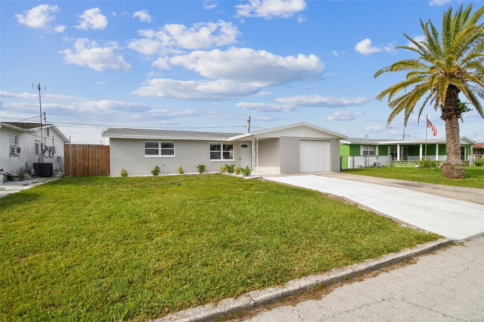 Image 5 of 70 For 3838 Sablewood Drive