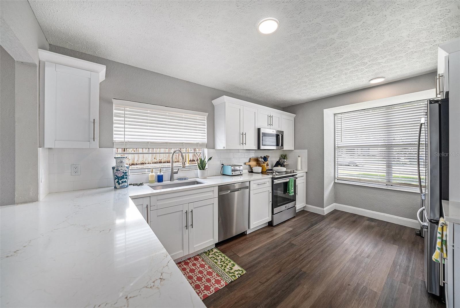 Image 10 of 22 For 17629 Whistling Lane