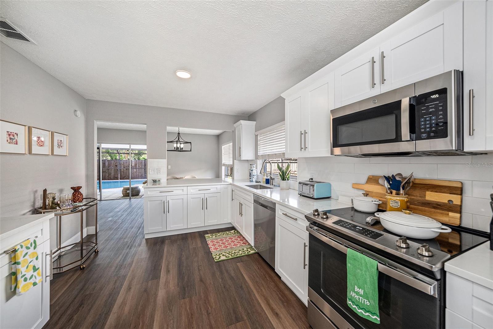 Image 4 of 22 For 17629 Whistling Lane