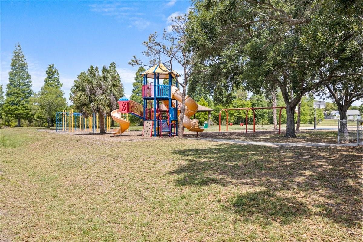 Image 33 of 48 For 1912 Castle Bay Court