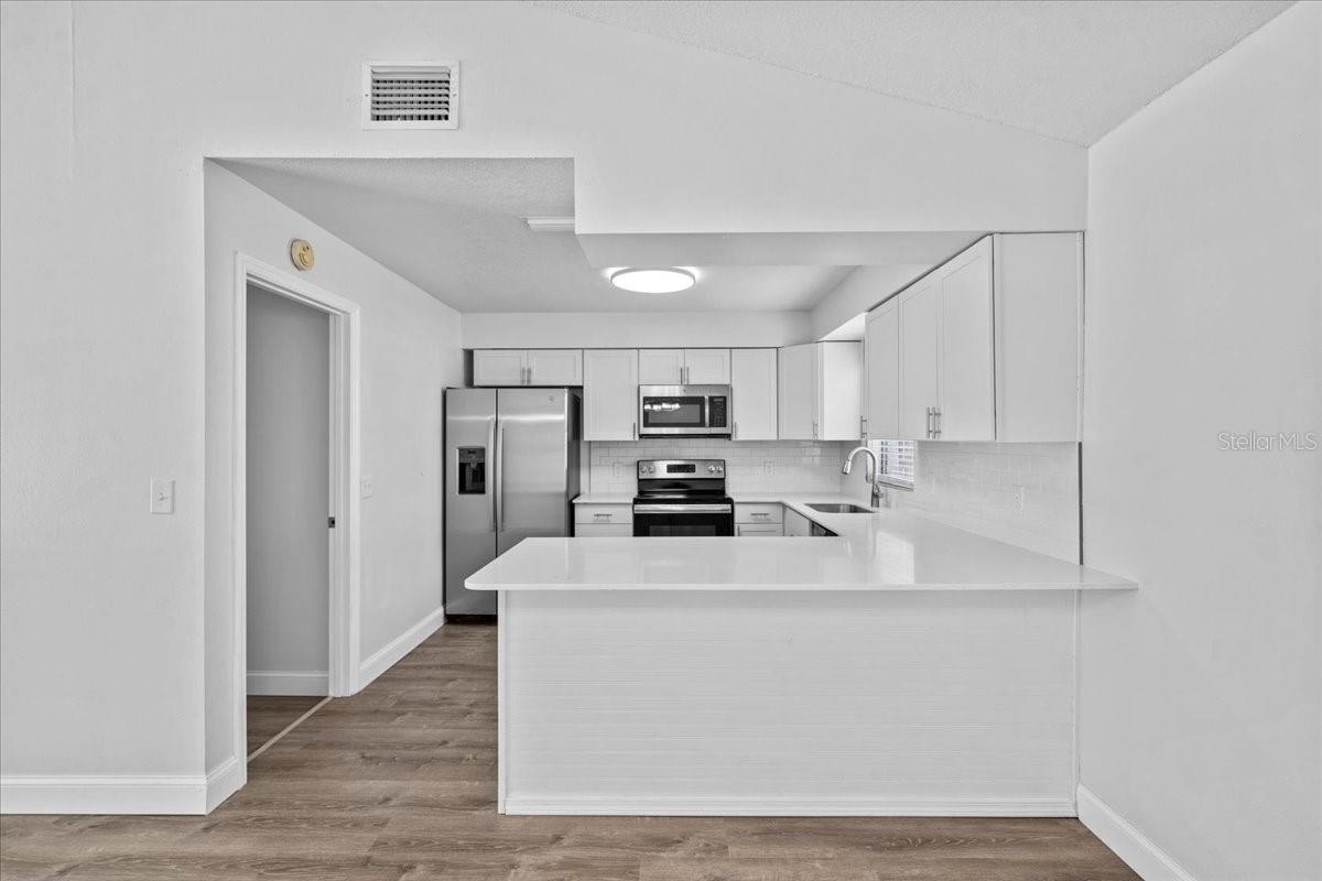 Image 9 of 48 For 1912 Castle Bay Court
