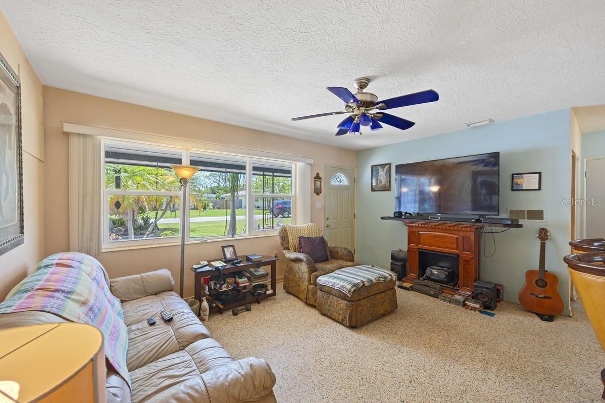 Image 6 of 22 For 6134 Rodgers Avenue