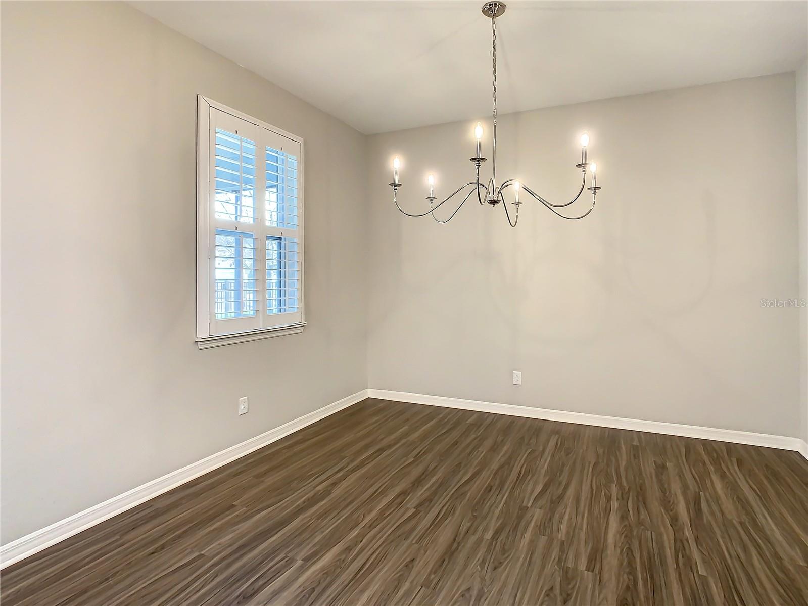 Image 32 of 70 For 14912 Caravan Avenue