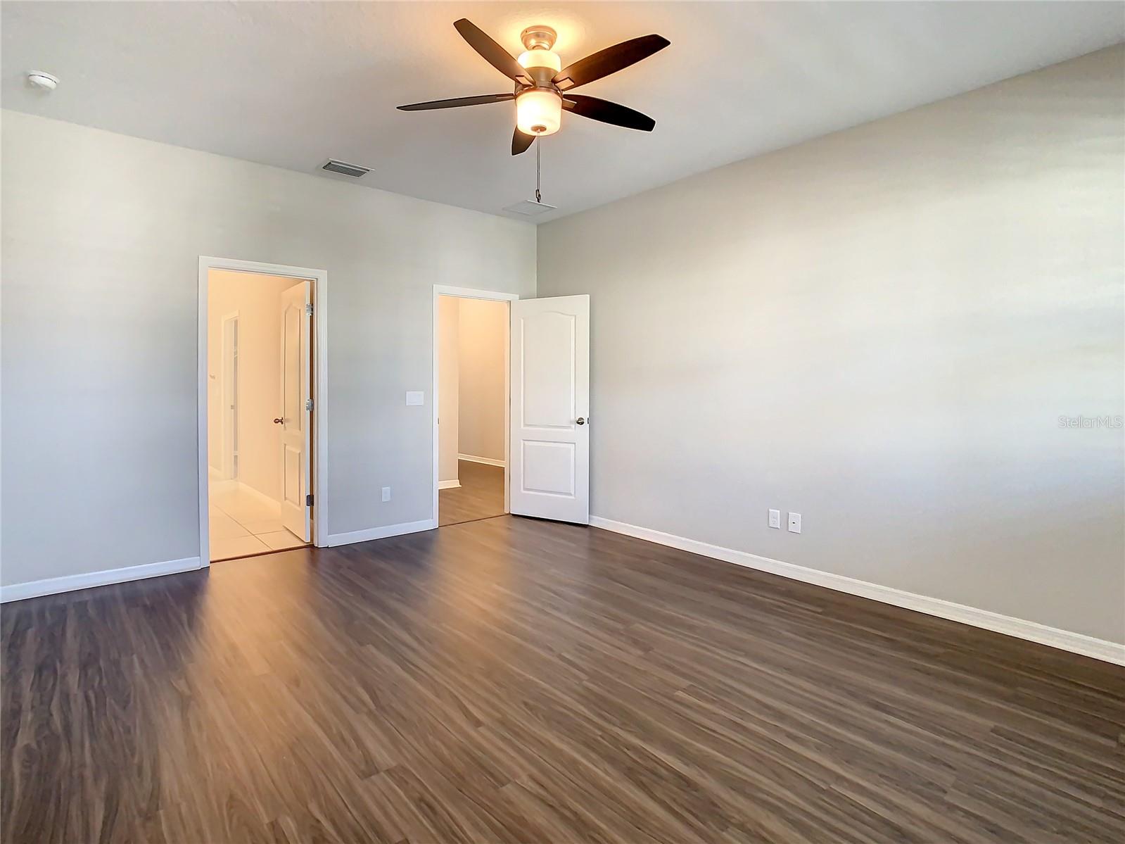 Image 33 of 70 For 14912 Caravan Avenue