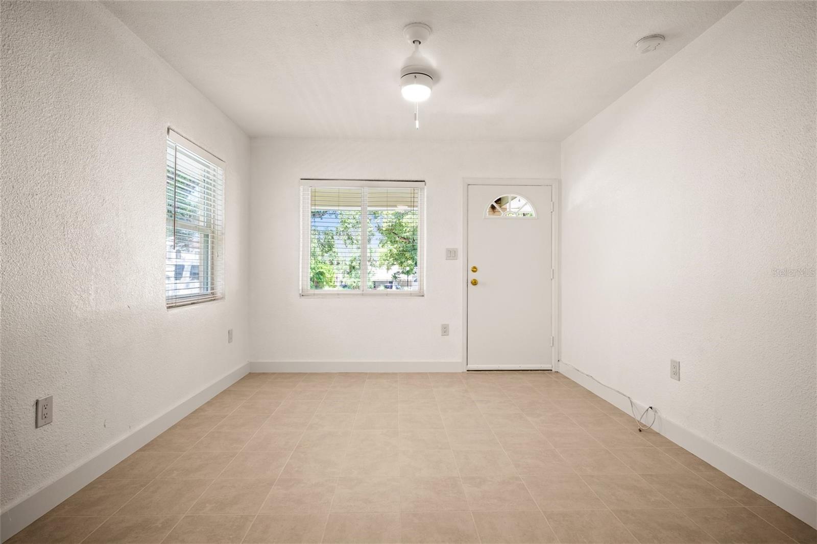 Image 7 of 11 For 25 Turner Street 3