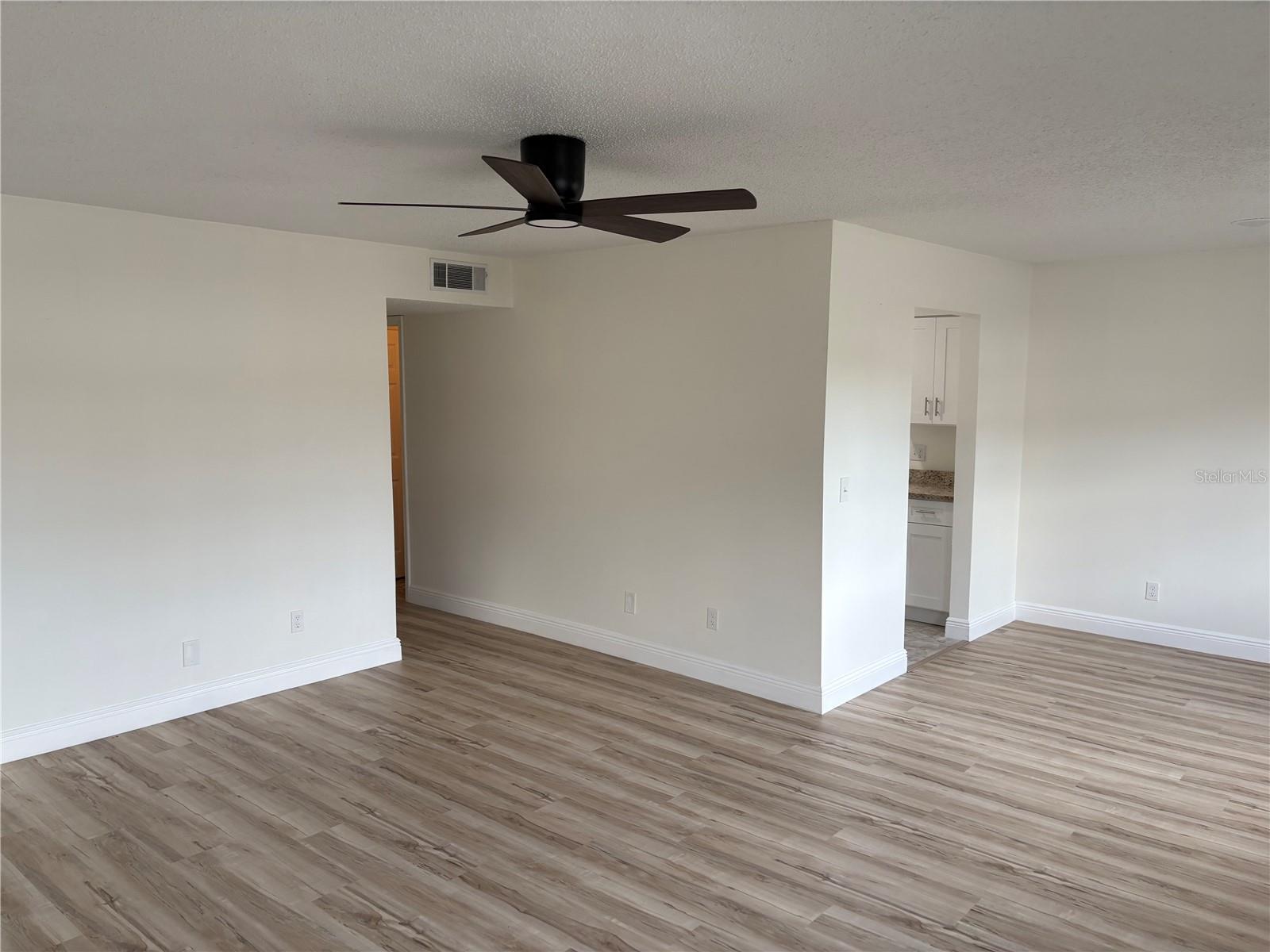 Image 11 of 11 For 9218 Tudor Drive P101