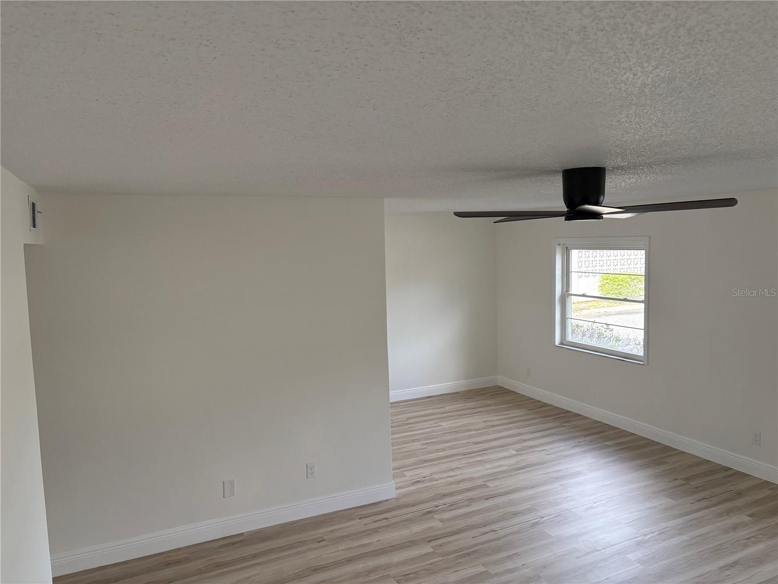 Image 3 of 11 For 9218 Tudor Drive P101