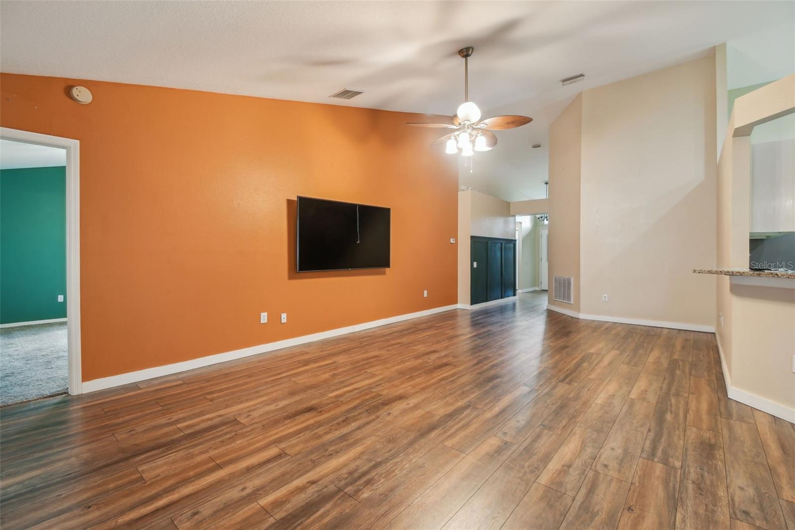 Image 26 of 66 For 2617 Pegasus Court