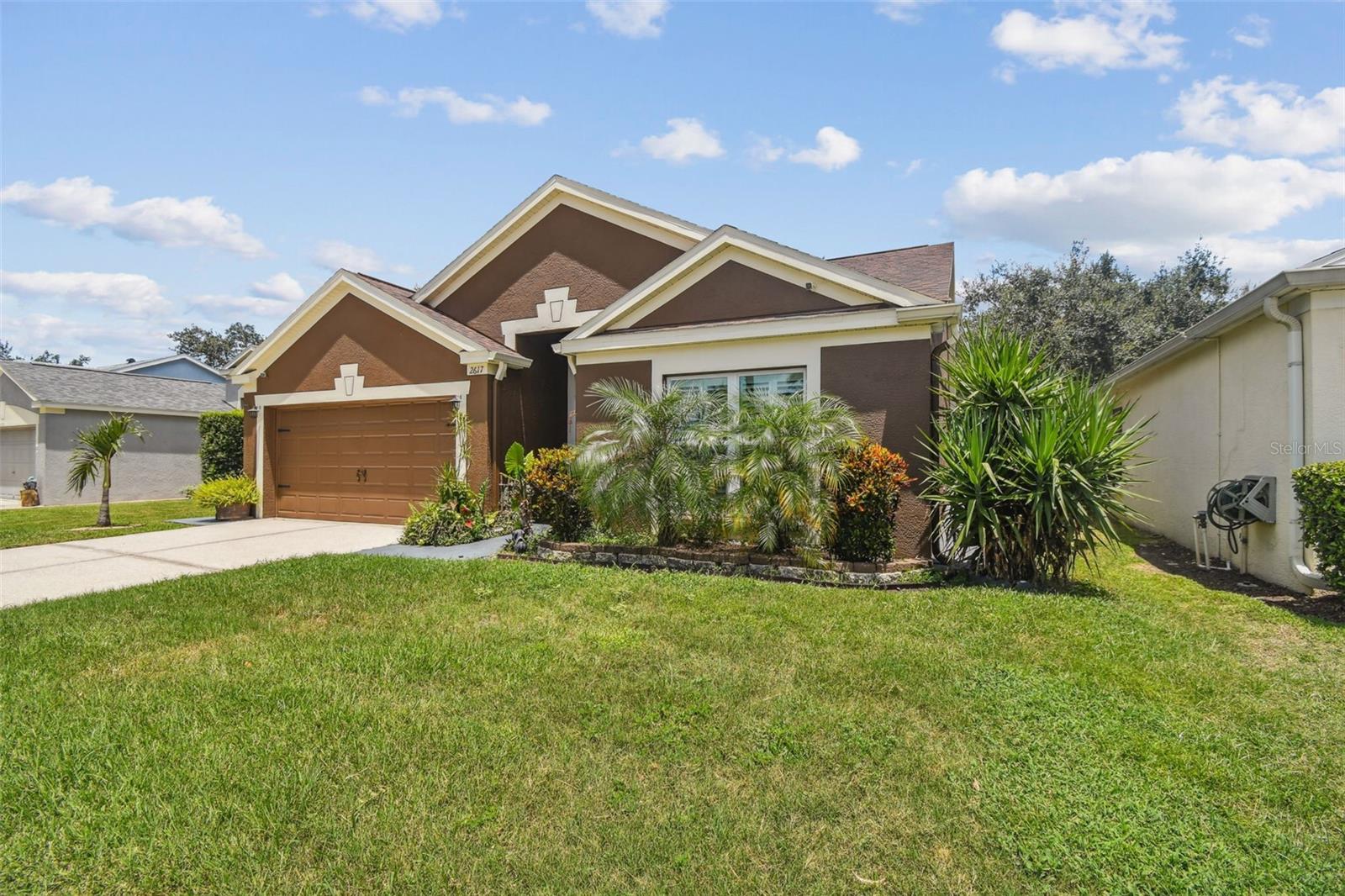 Image 4 of 66 For 2617 Pegasus Court