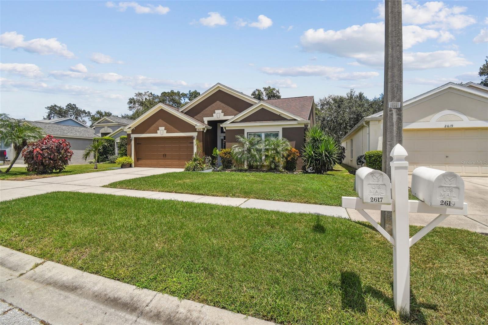 Image 5 of 66 For 2617 Pegasus Court