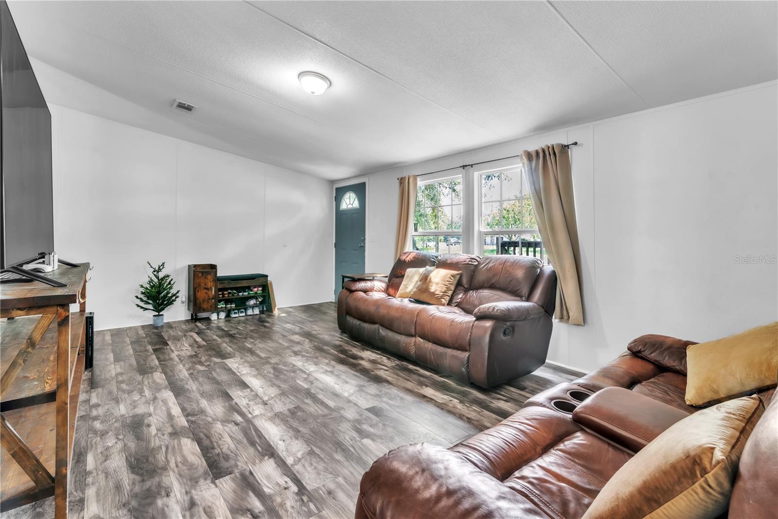 Image 8 of 48 For 13013 Darla Drive