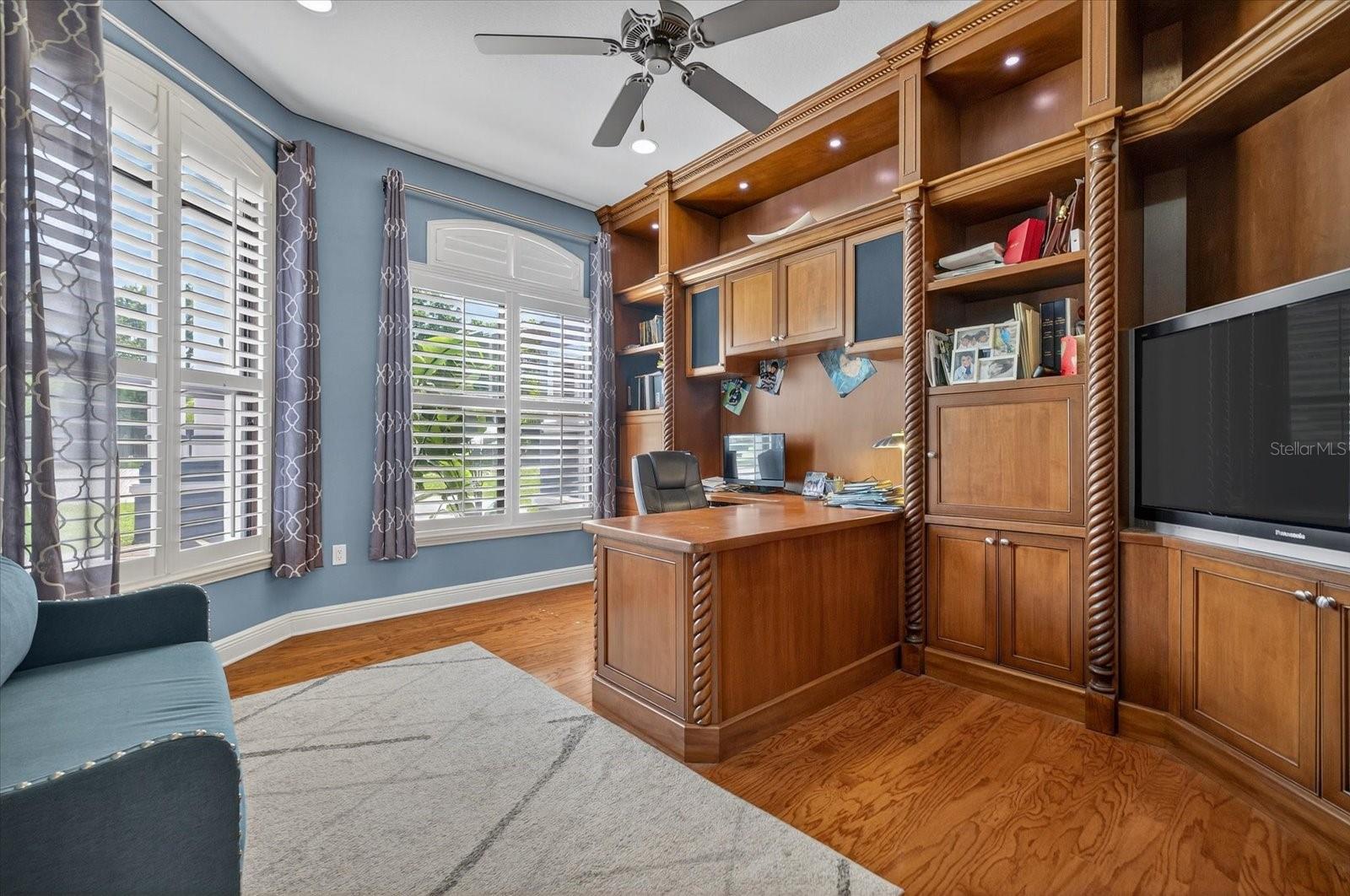 Image 18 of 66 For 2555 Bryan Lane