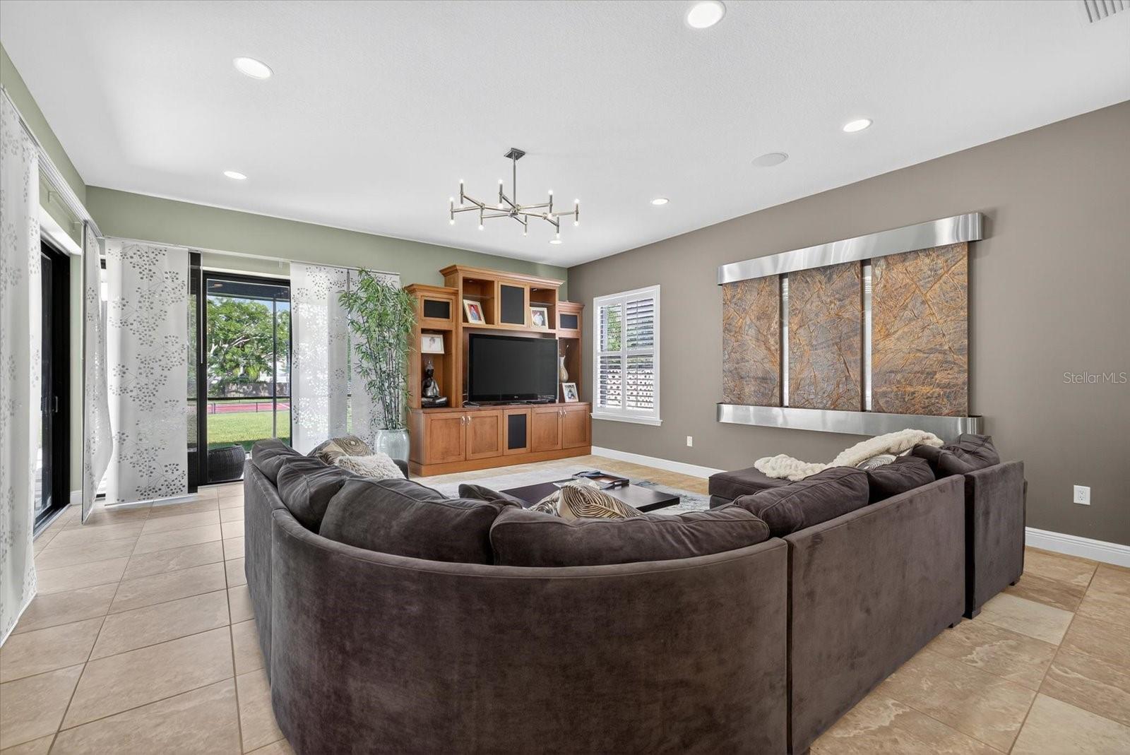 Image 36 of 66 For 2555 Bryan Lane