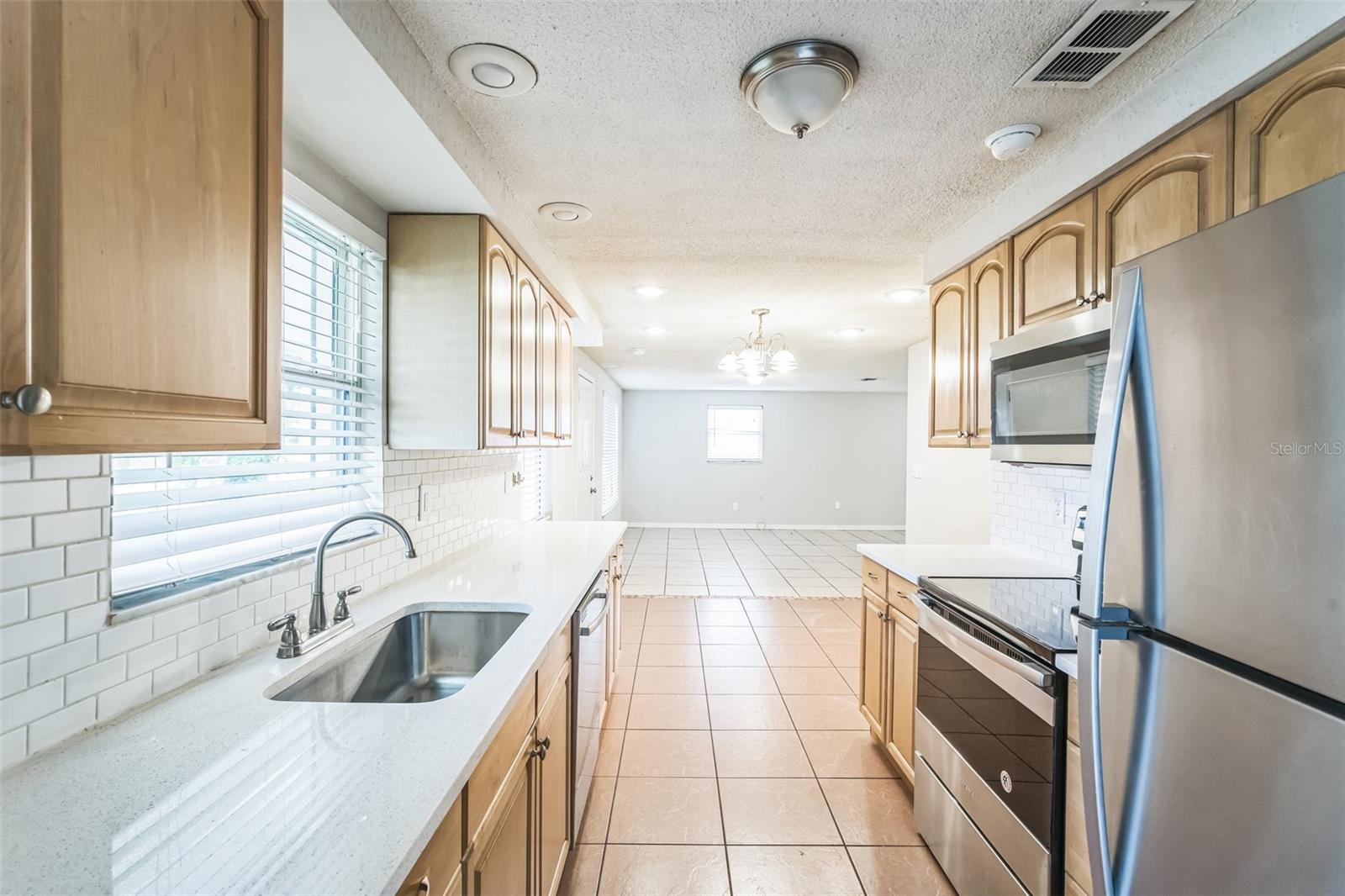 Image 5 of 30 For 5620 90th Avenue N