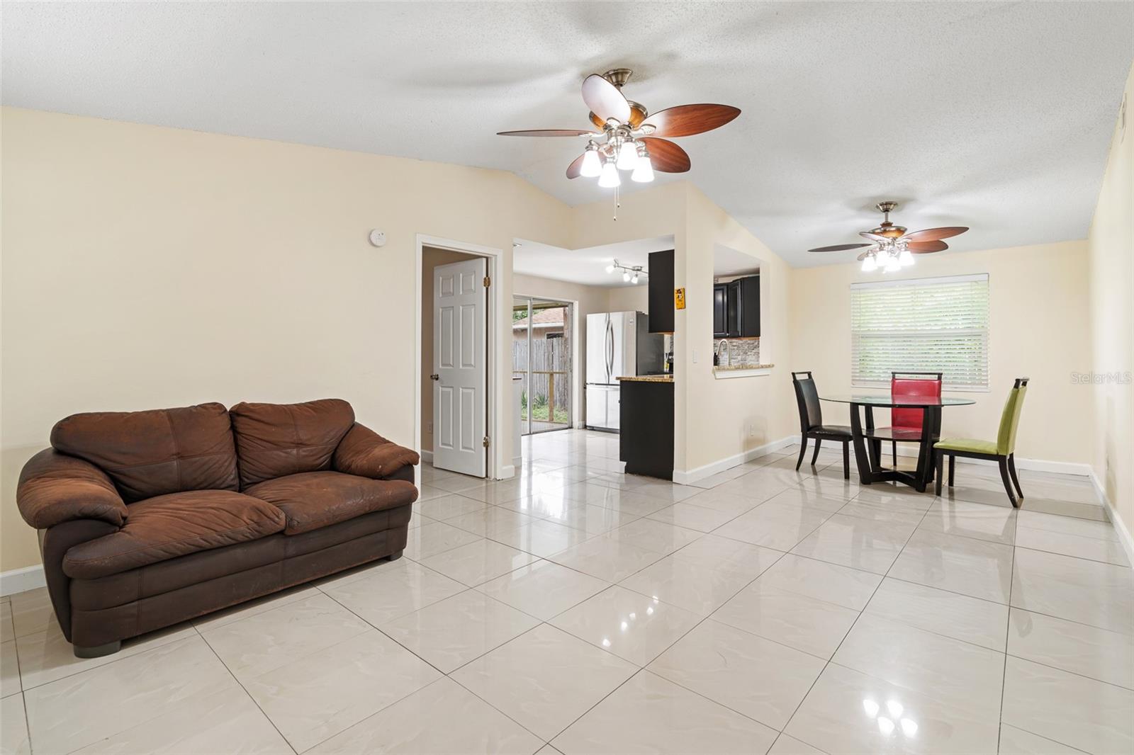 Image 2 of 11 For 9014 Wheathill Way