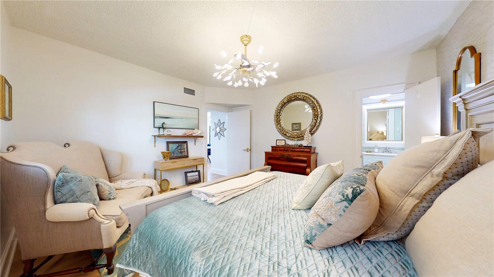 Image 30 of 59 For 4950 Gulf Boulevard 501