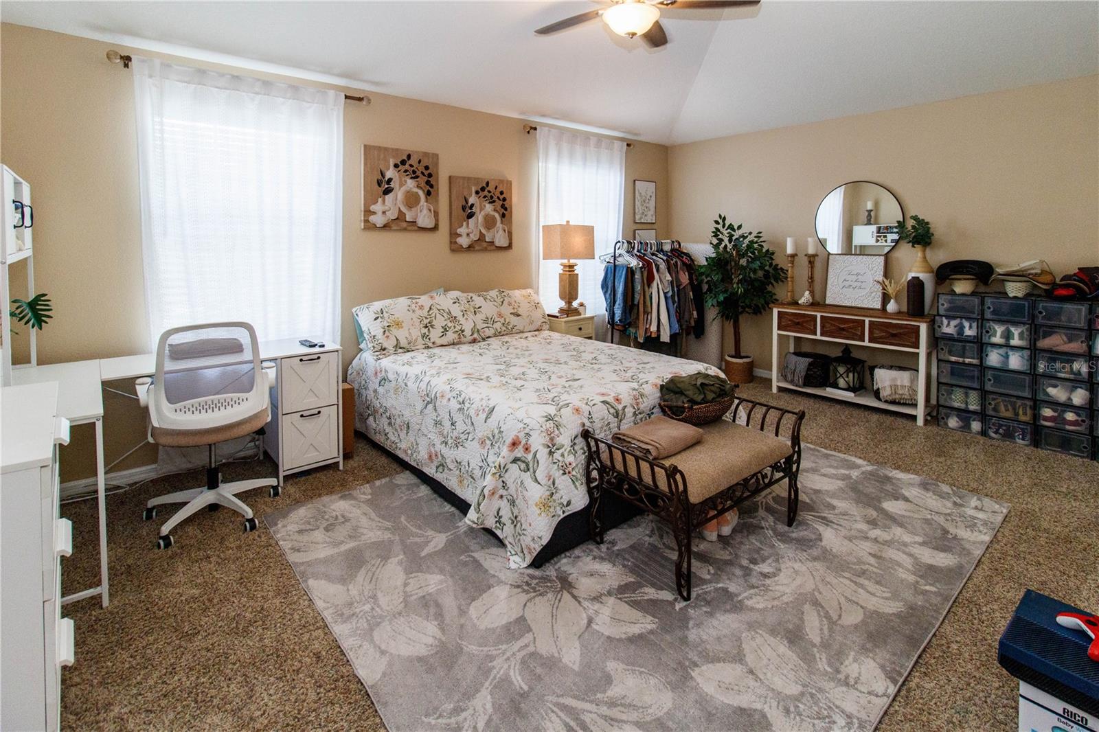 Image 11 of 39 For 9802 Blue Palm Way