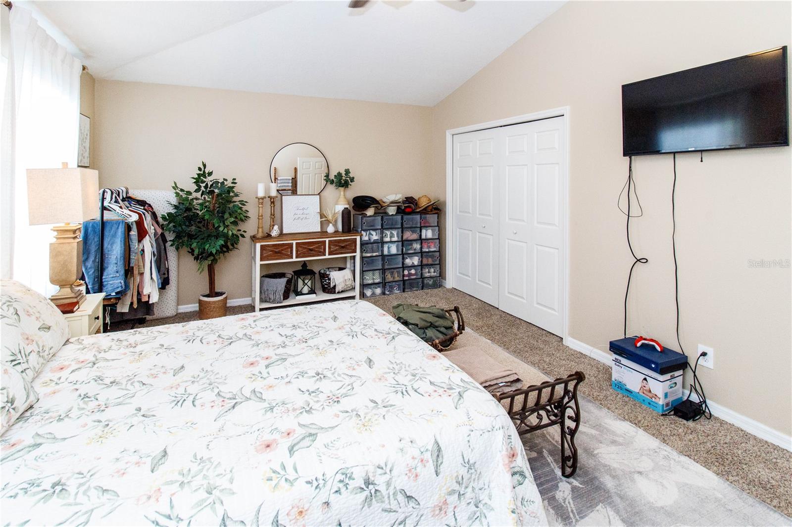 Image 22 of 39 For 9802 Blue Palm Way
