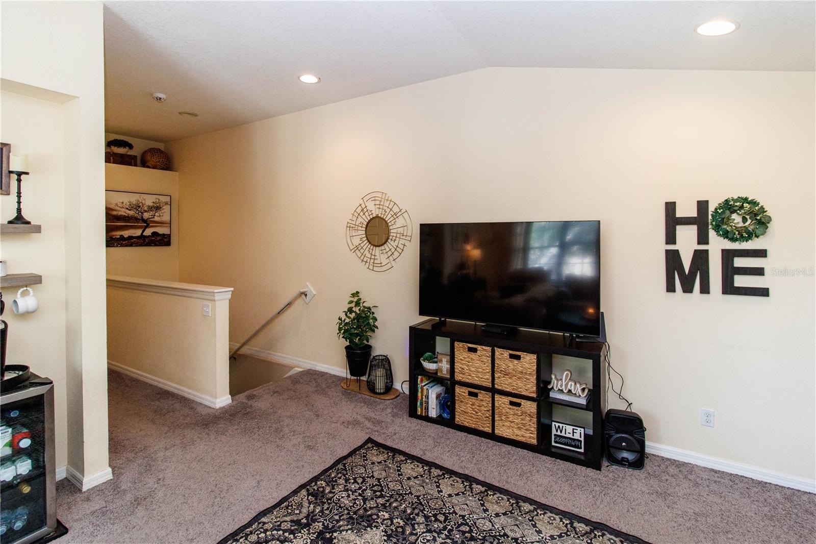 Image 7 of 39 For 9802 Blue Palm Way