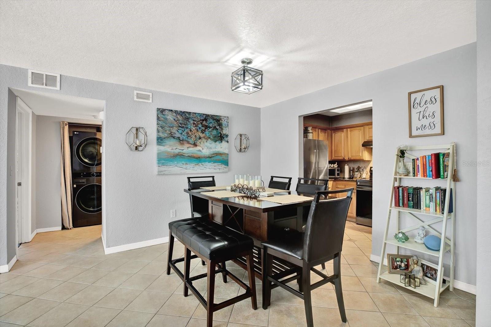 Image 9 of 21 For 6100 Gulfport Boulevard S 111