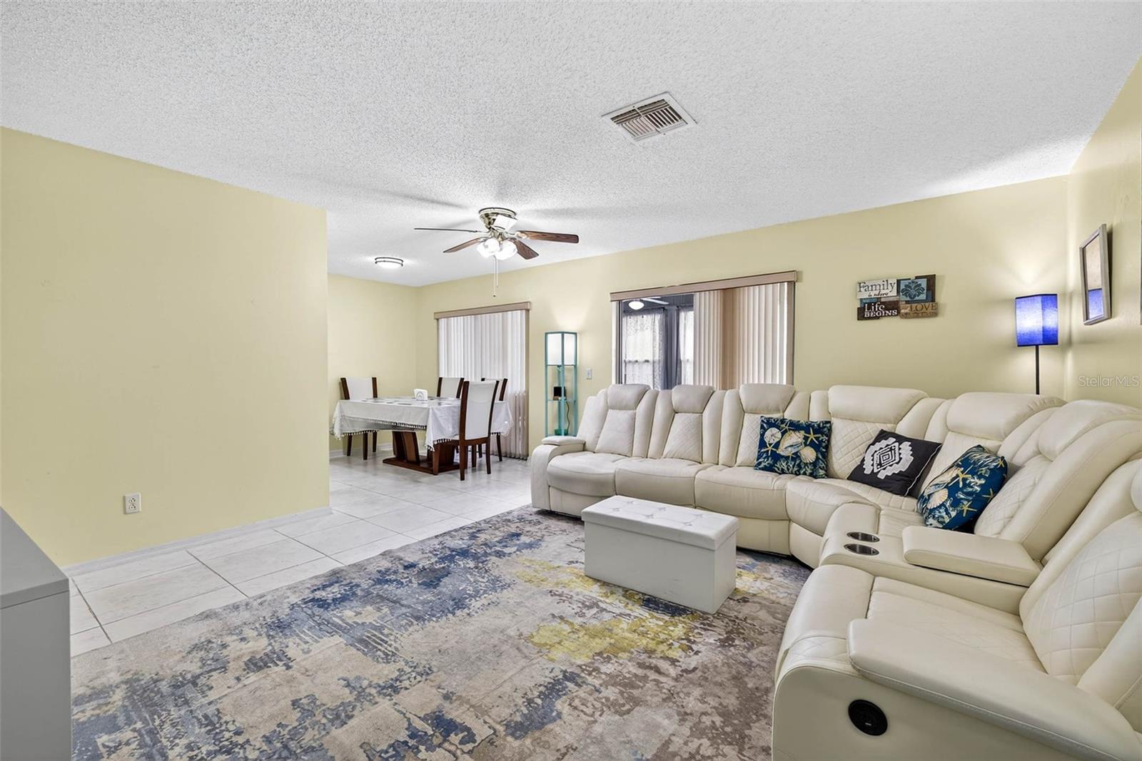 Image 3 of 55 For 402 Finchley Court B