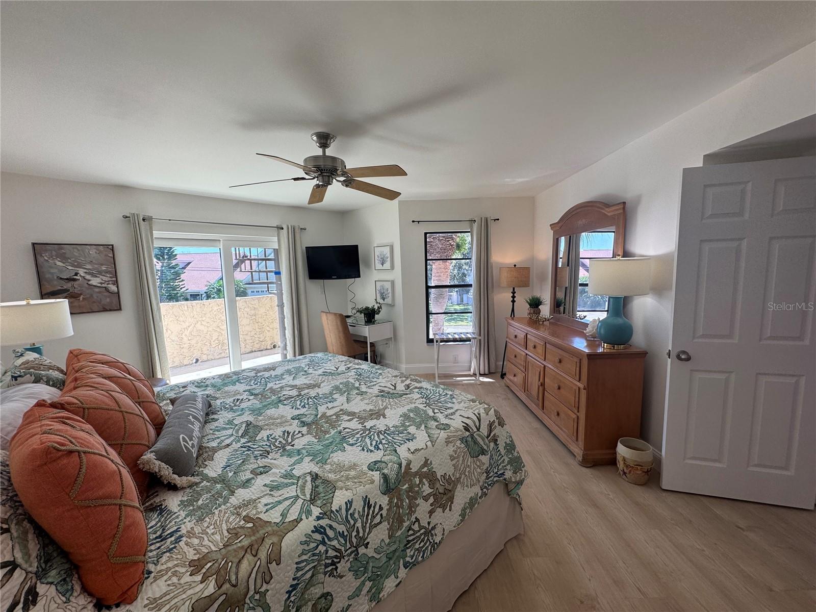 Image 16 of 50 For 2571 Cyprus Drive 1-202