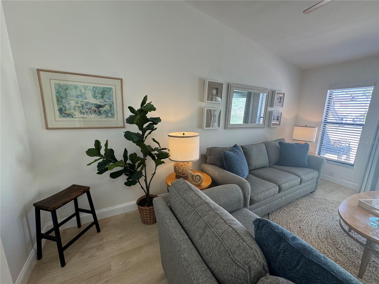 Image 5 of 50 For 2571 Cyprus Drive 1-202
