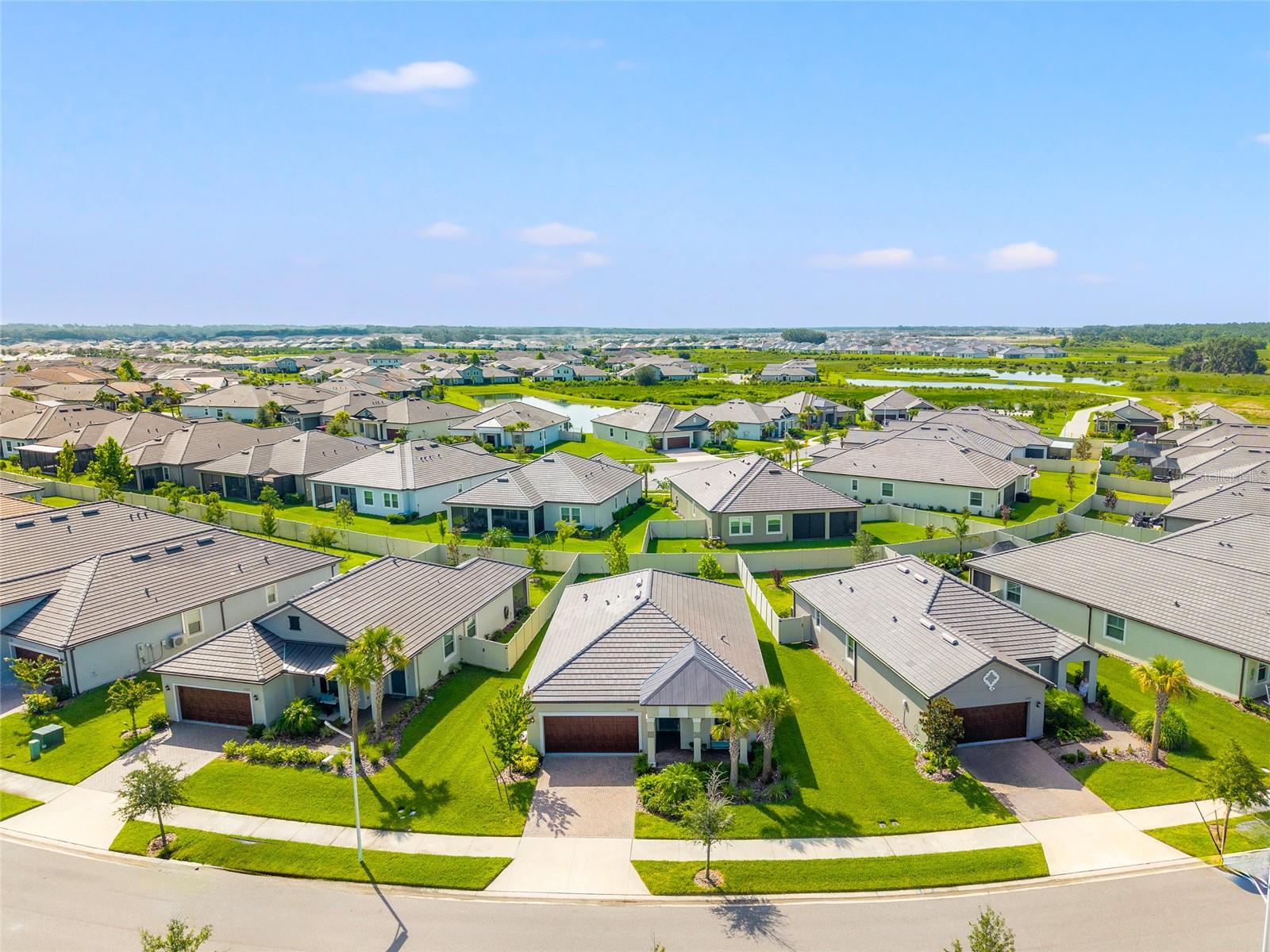 Listing photo id 27 for 31665 Magna Gulf Loop