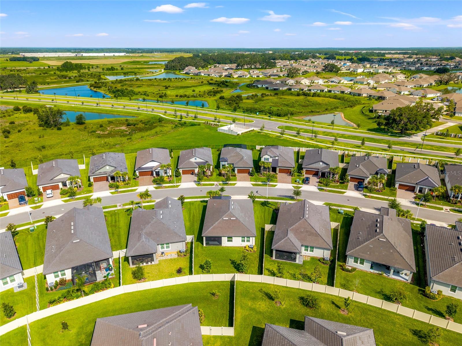 Listing photo id 29 for 31665 Magna Gulf Loop