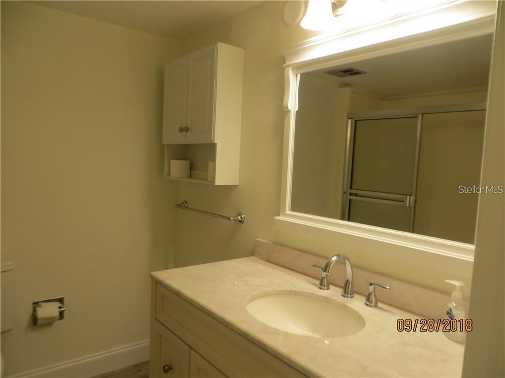 Image 12 of 18 For 121 Island Way 332
