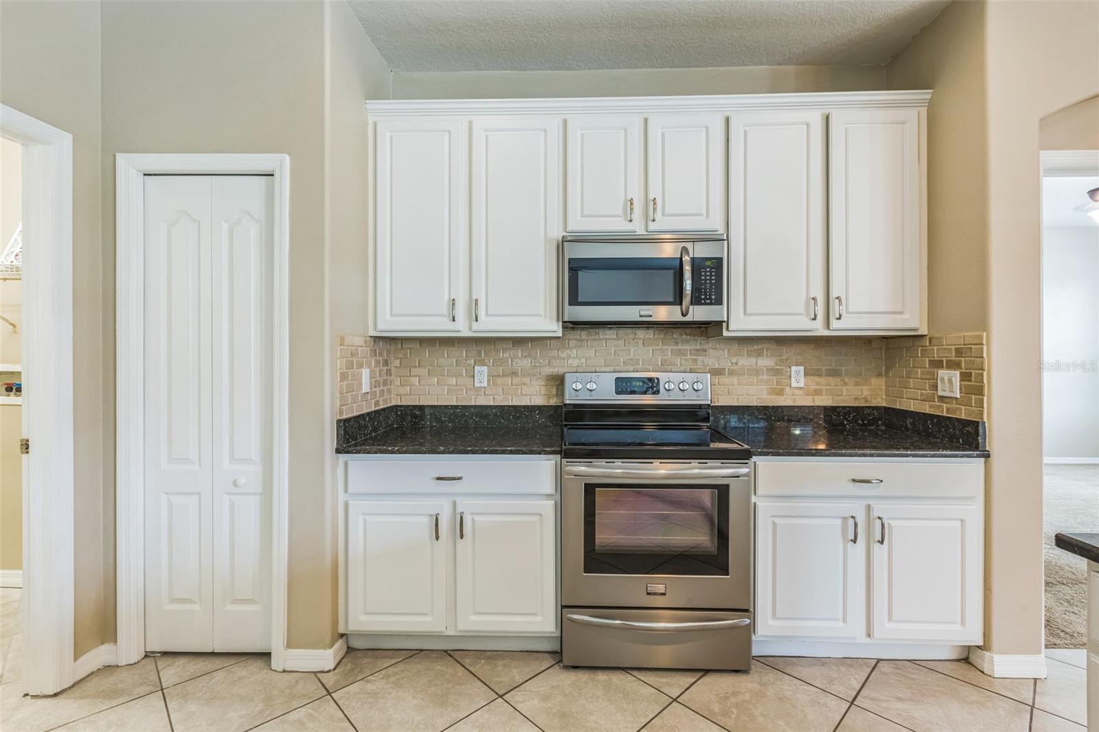 Image 12 of 31 For 4404 Copper Hill Drive