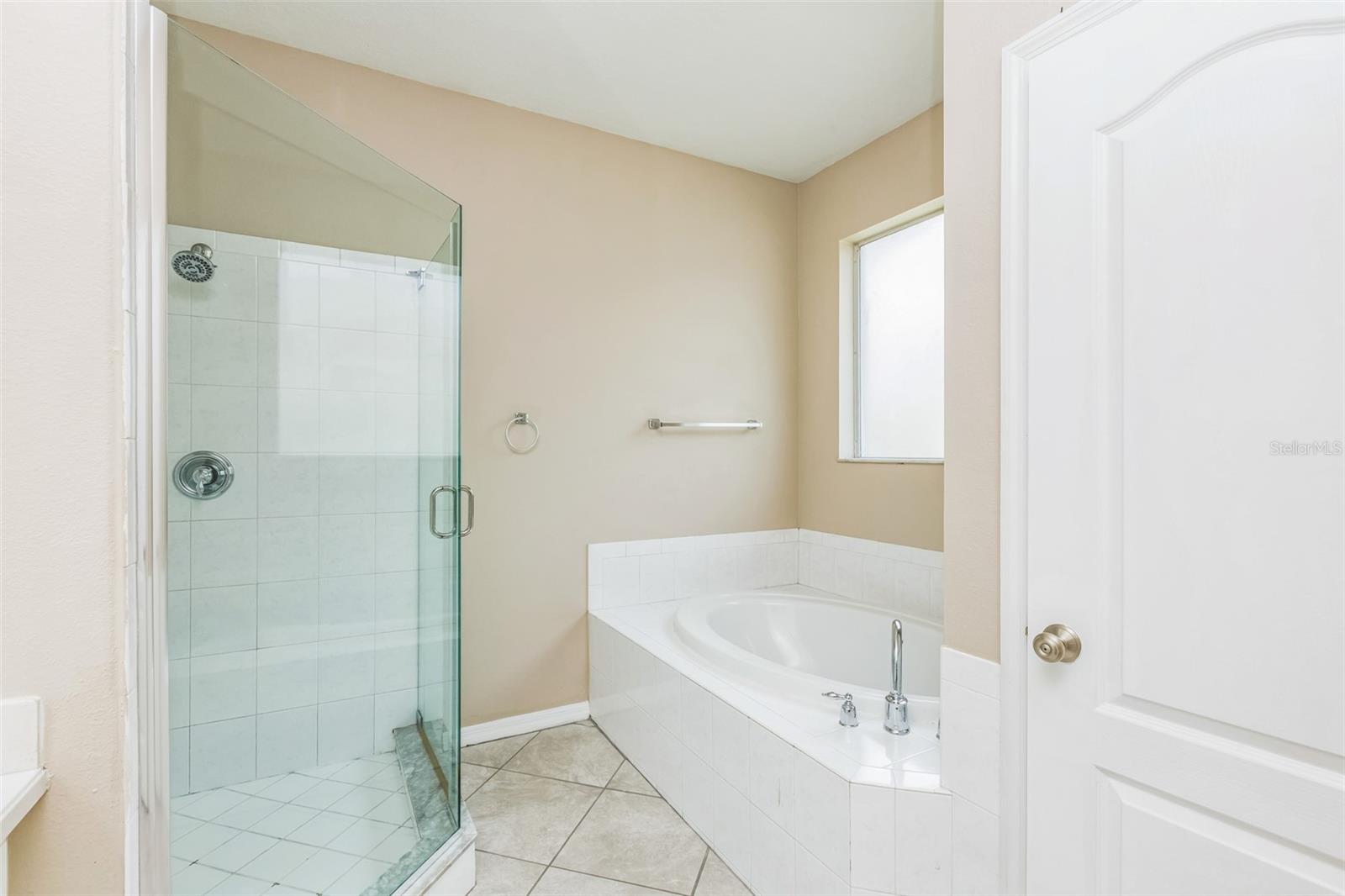 Image 15 of 31 For 4404 Copper Hill Drive