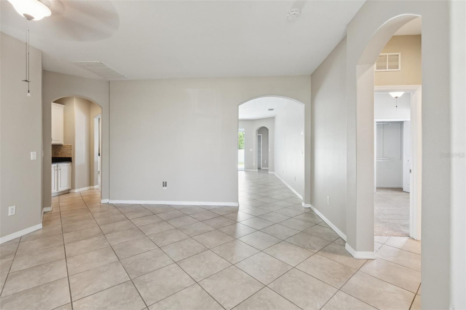 Image 17 of 31 For 4404 Copper Hill Drive