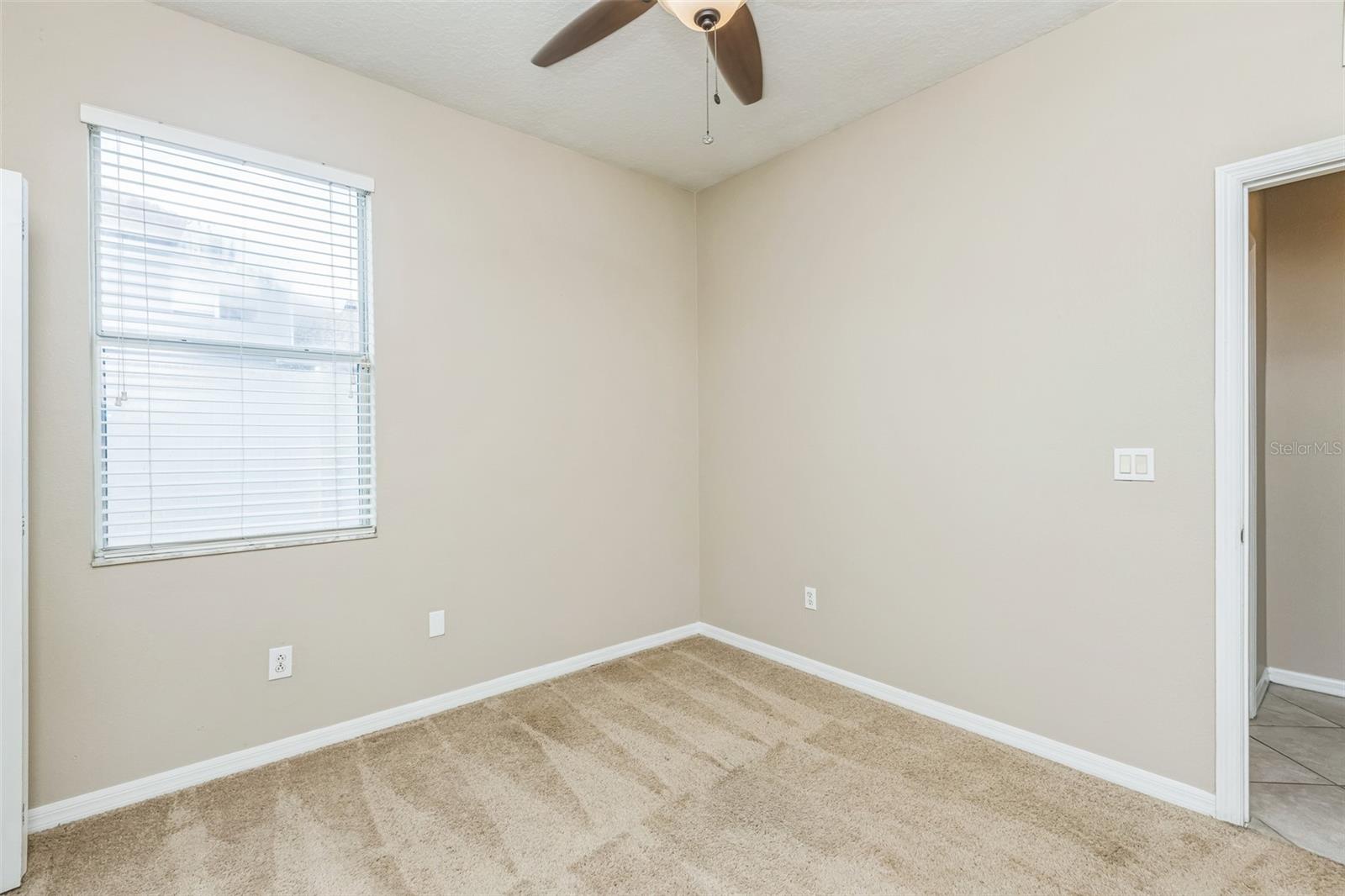 Image 21 of 31 For 4404 Copper Hill Drive