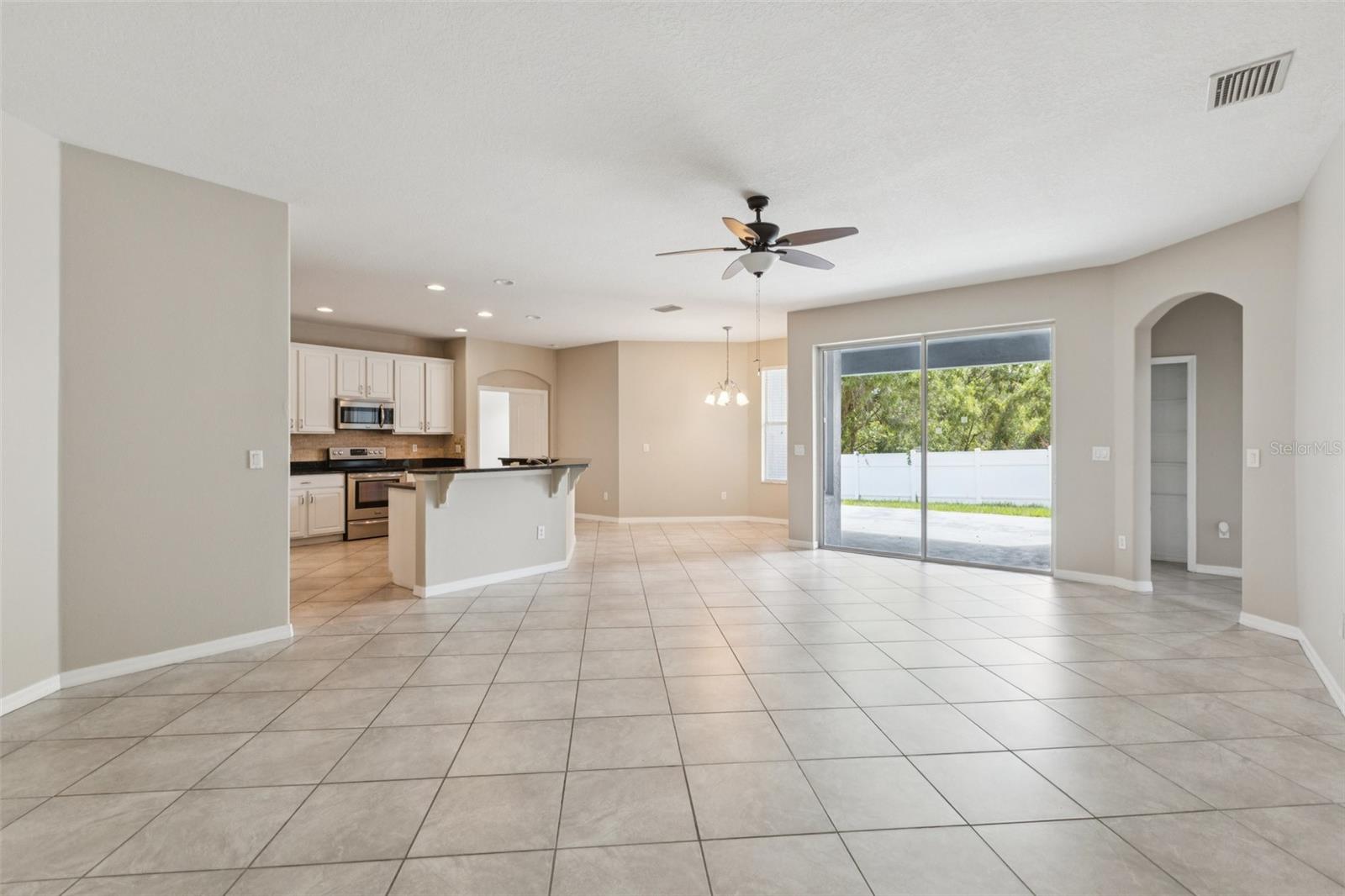 Image 5 of 31 For 4404 Copper Hill Drive
