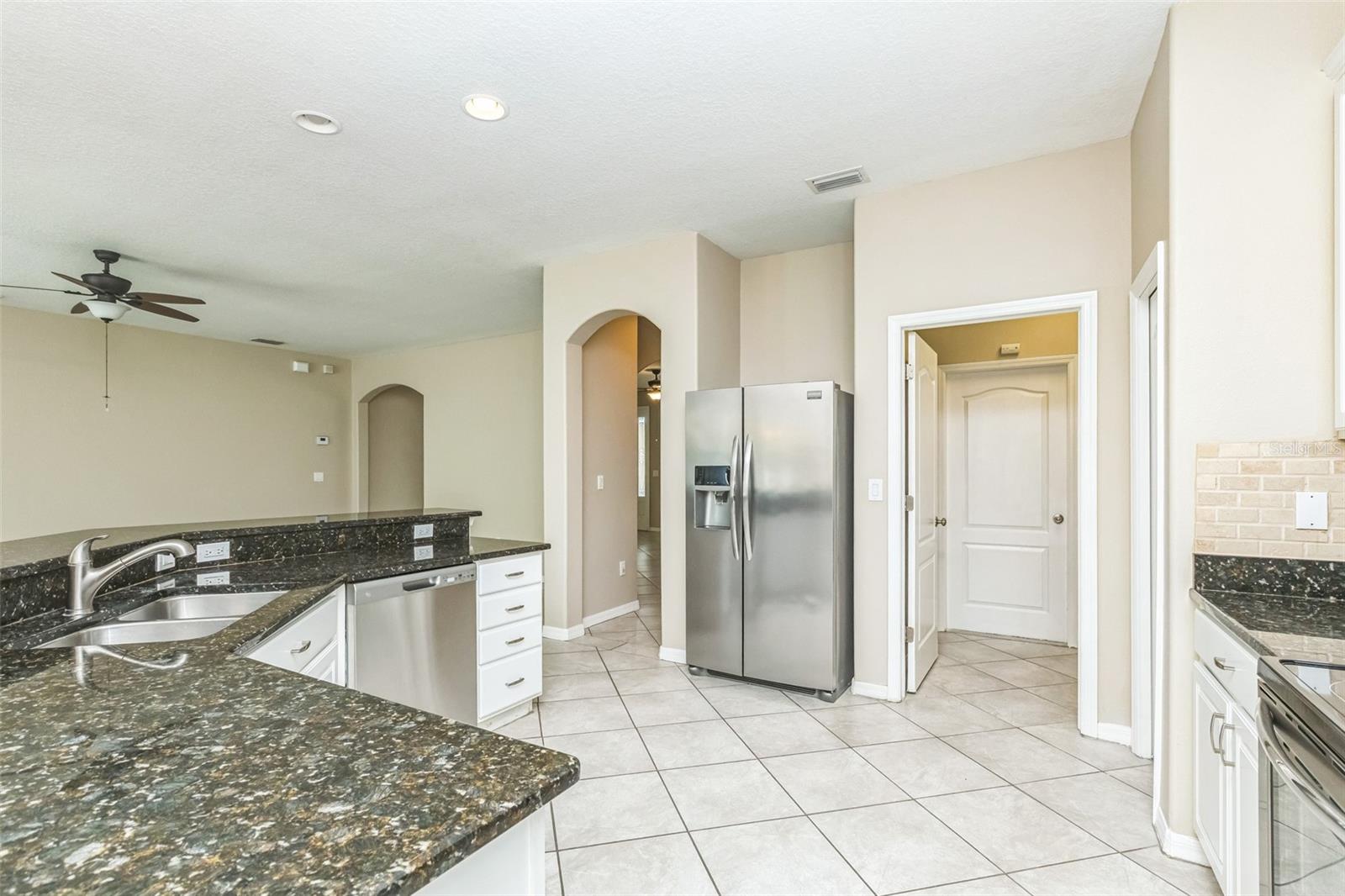 Image 9 of 31 For 4404 Copper Hill Drive