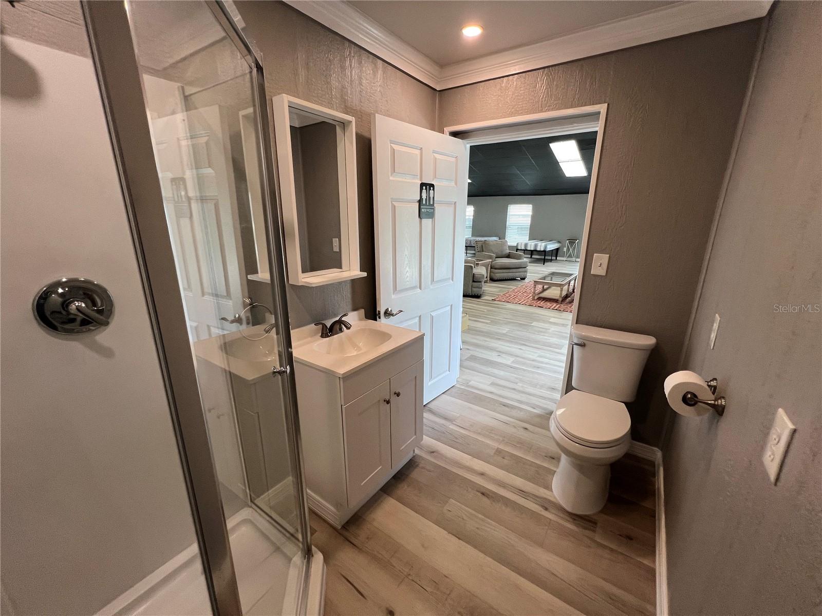 Image 16 of 21 For 8806 Start Center Street