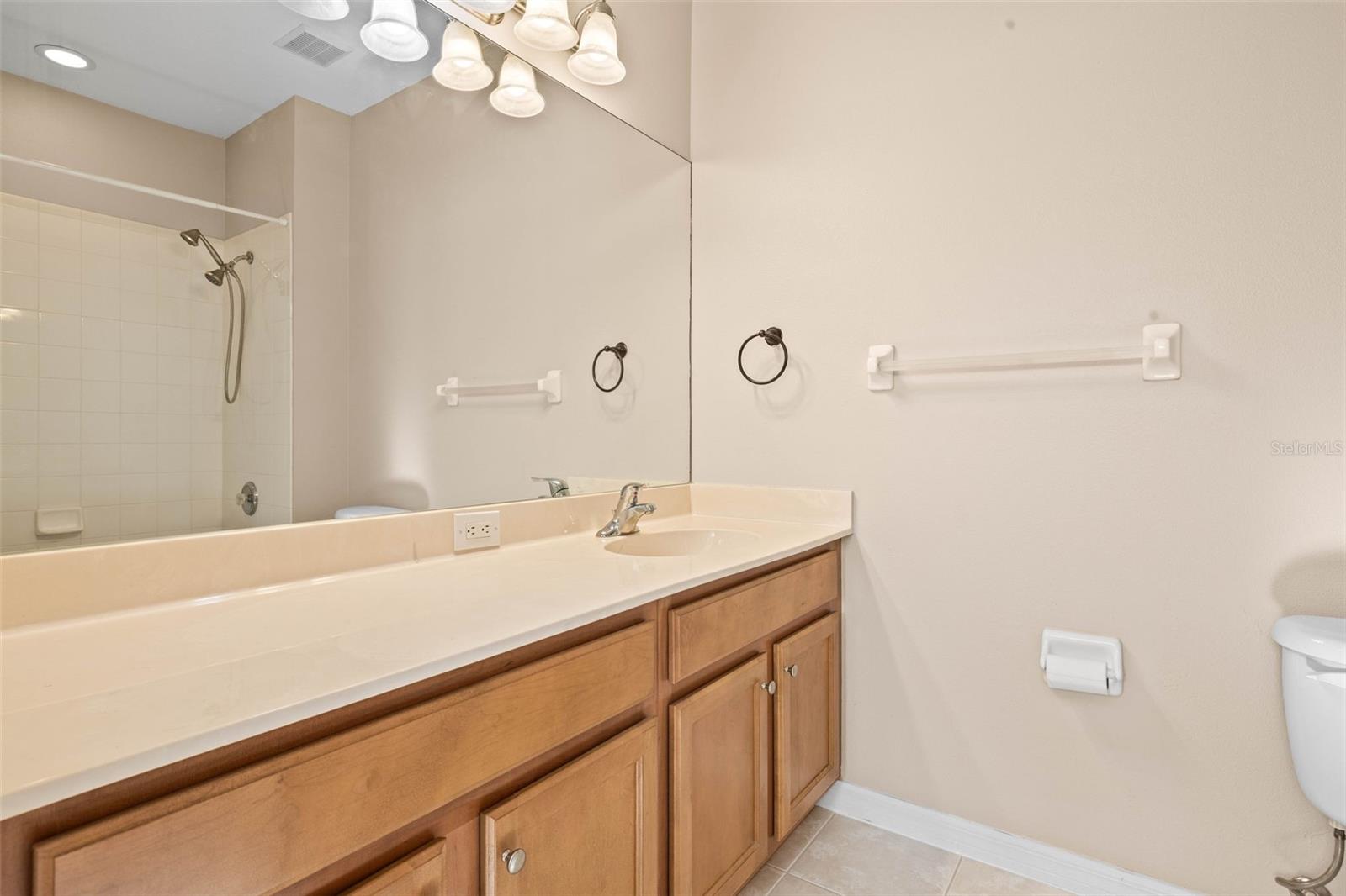 Image 19 of 38 For 14545 Mirabelle Vista Circle
