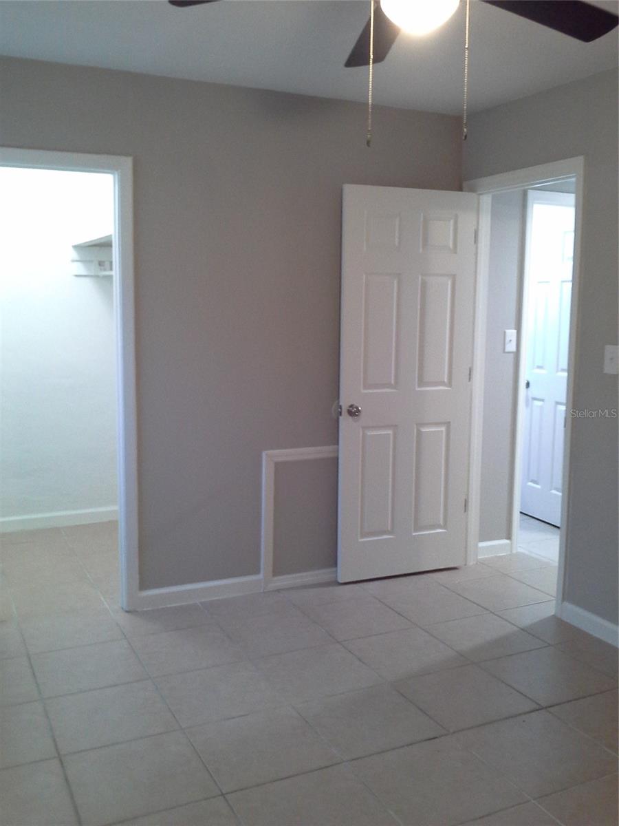Listing photo id 13 for 11708 Balm Riverview Road
