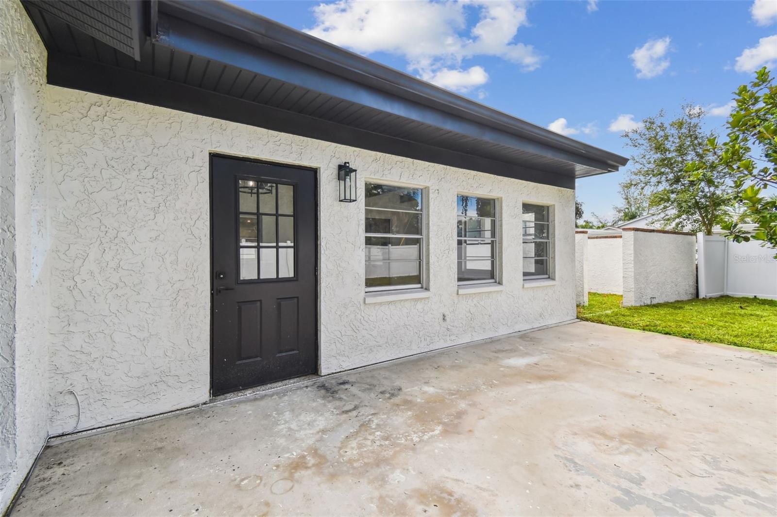 Image 70 of 95 For 6701 30th Street S