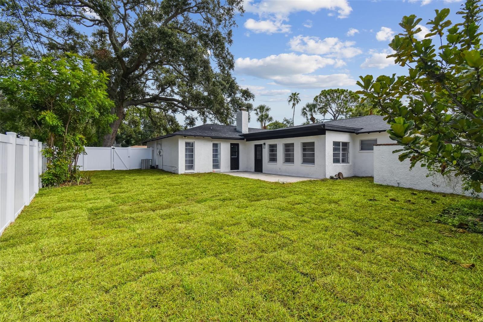 Image 72 of 95 For 6701 30th Street S