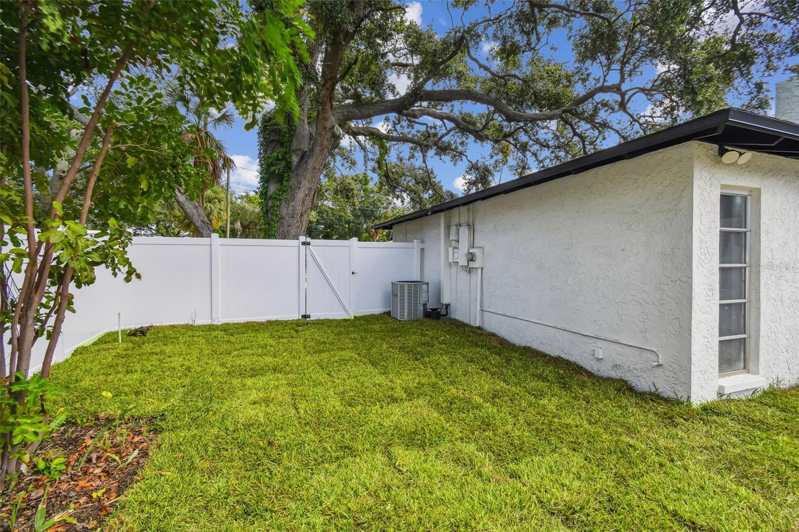 Image 76 of 95 For 6701 30th Street S