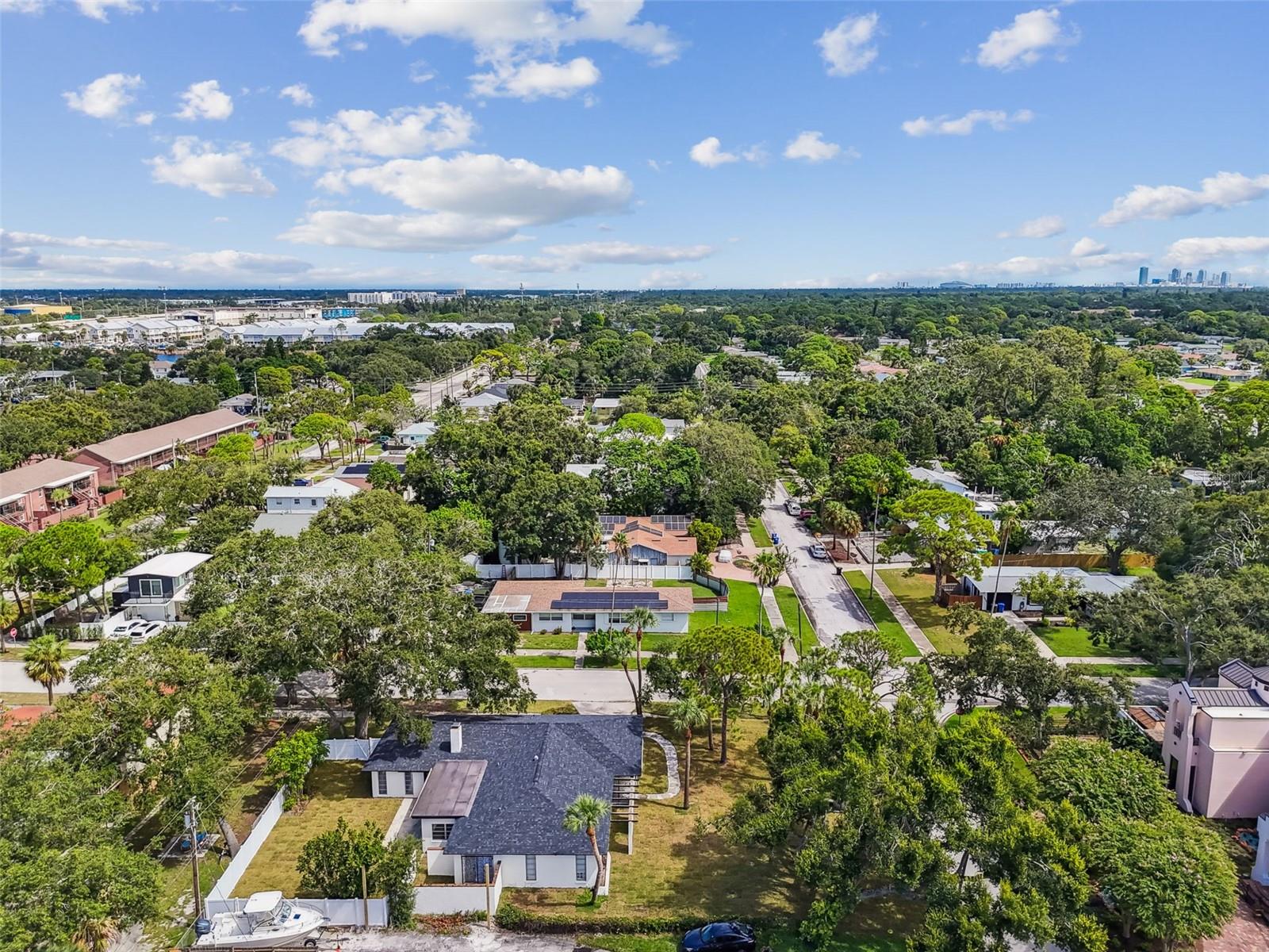 Image 90 of 95 For 6701 30th Street S