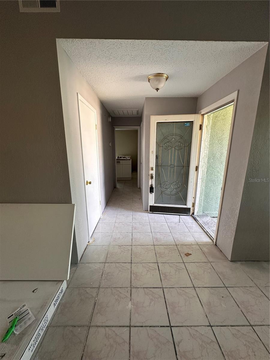 Image 3 of 23 For 11207 Crossmill Drive