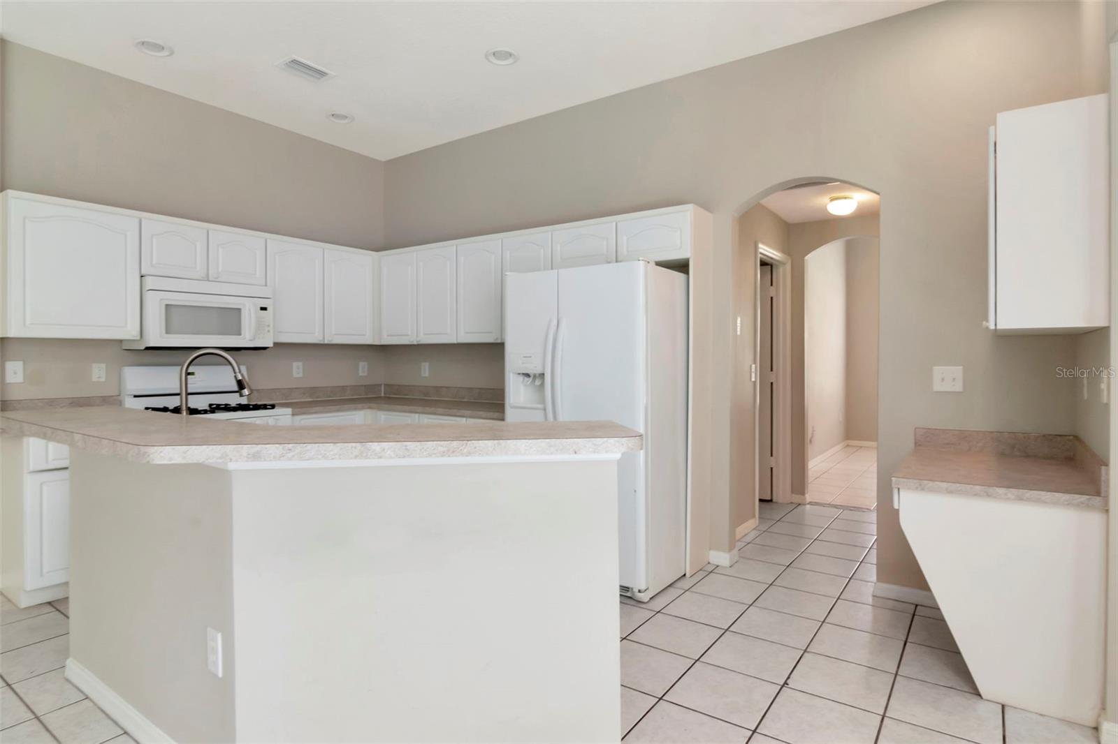 Image 20 of 50 For 6813 Regents Village Way